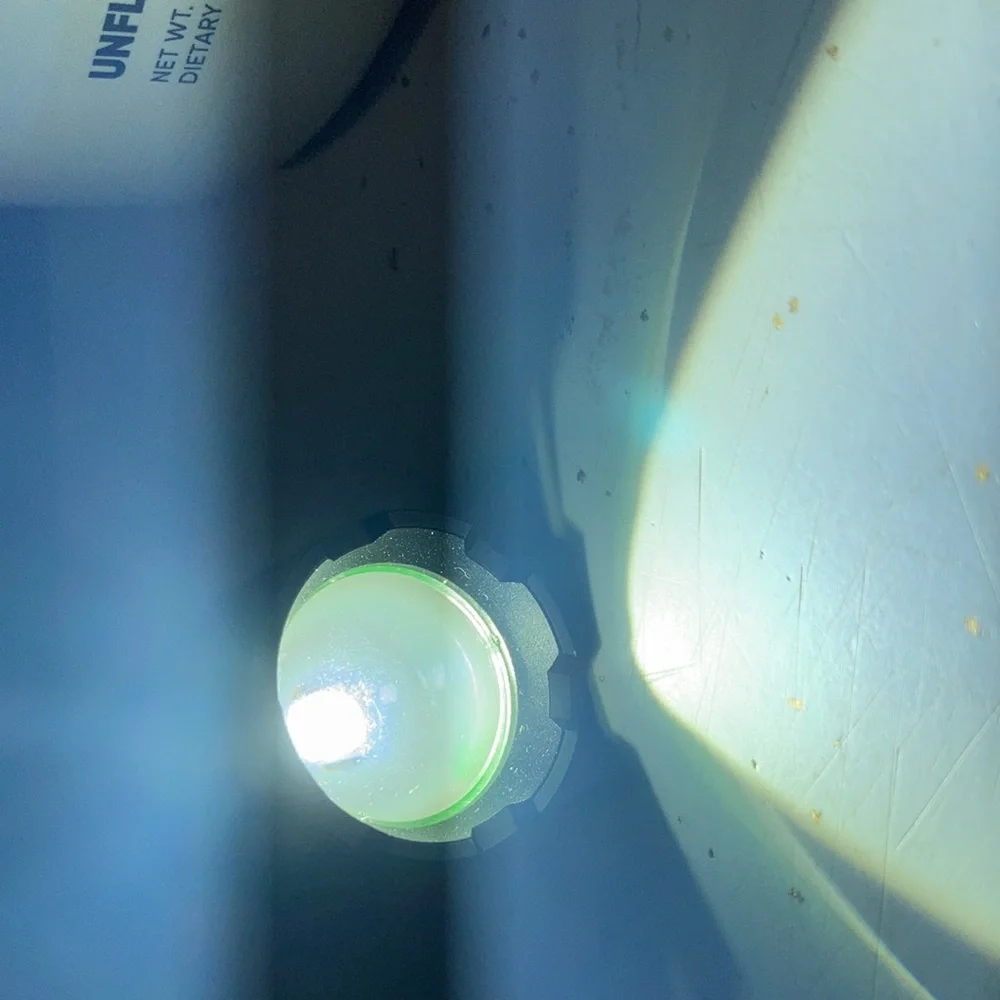 Grip flashlight